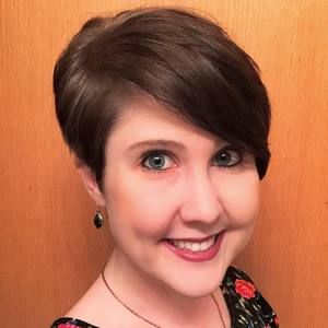 Meet your Posher, Elise